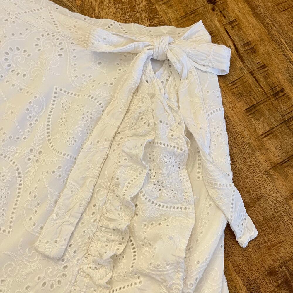 Encantadore Sarong Wrap Skirt Coverup M Eyelet Embroidered White Beach Resort - Picture 7 of 16